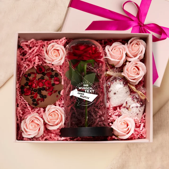 Geschenkset Eigenes Projekt mit Ewiger Rose, Schokolade und Badesalz Geschenkset Eigenes Projekt mit Ewiger Rose, Schokolade und Badesalz