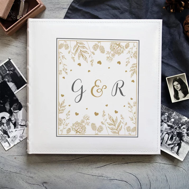 Initialen - personalisiertes Fotoalbum