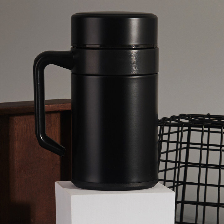 ohne Personalisierung - Thermobecher mit Henkel