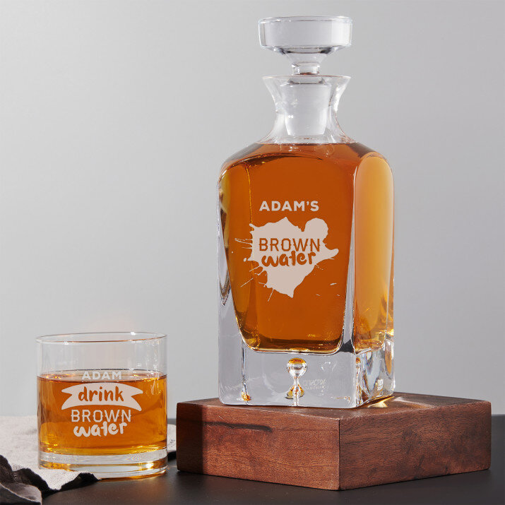 Brown Water - Whiskykaraffe und Whiskygläser - Set mit Gravur