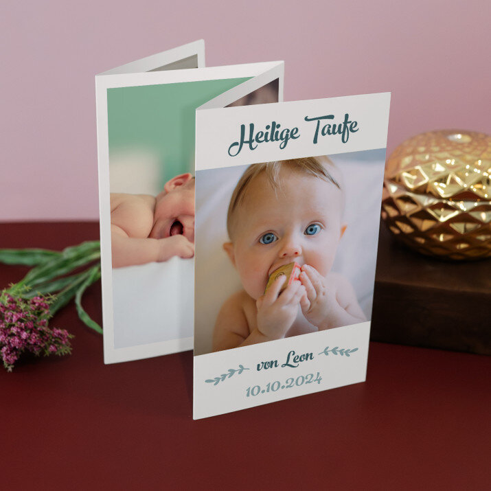 Heilige taufe - Fotos, harmonikaartig gefaltet