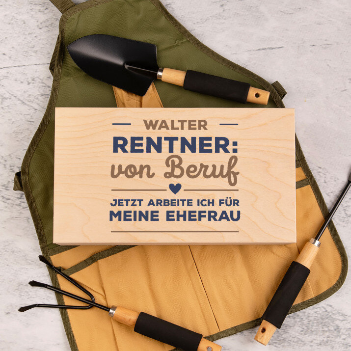Rentner - Gartengeräte in Schürze