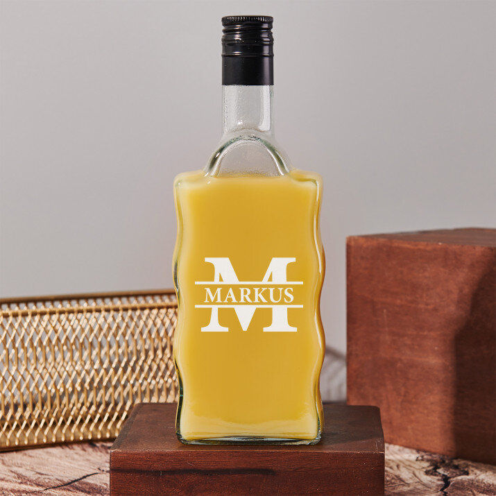 Initiale mit Vornamen - Karaffe 500 ml