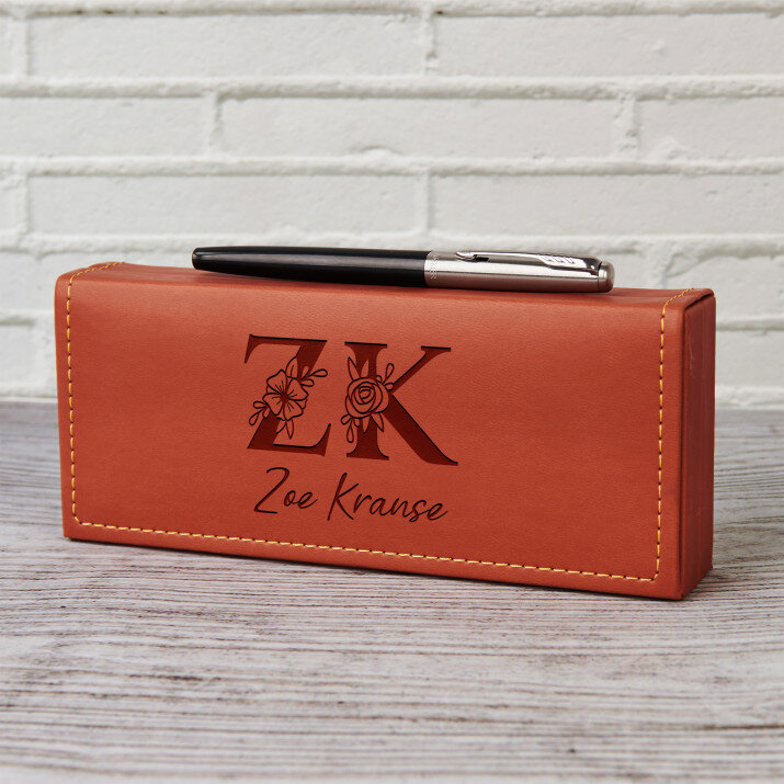 Initialen Vor- und Nachname floral - Parker-Stift im Etui