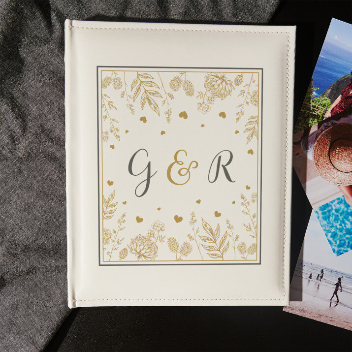 Initialen - personalisiertes Fotoalbum
