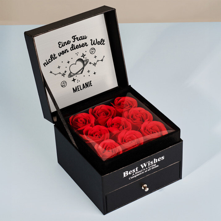 Frau nicht von dieser Welt - Schmuckkästchen mit ewigen Rosen