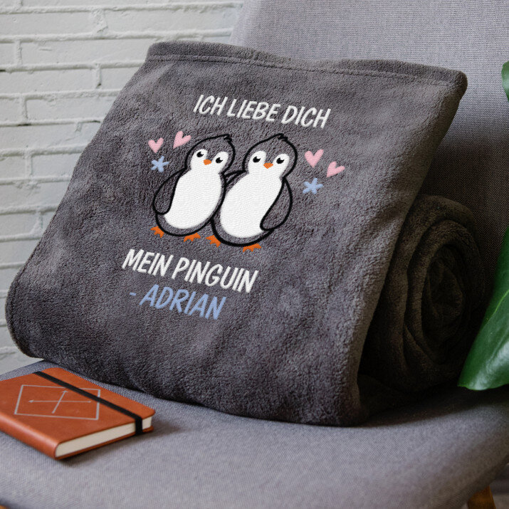 Mein Pinguin - Decke mit Stickerei