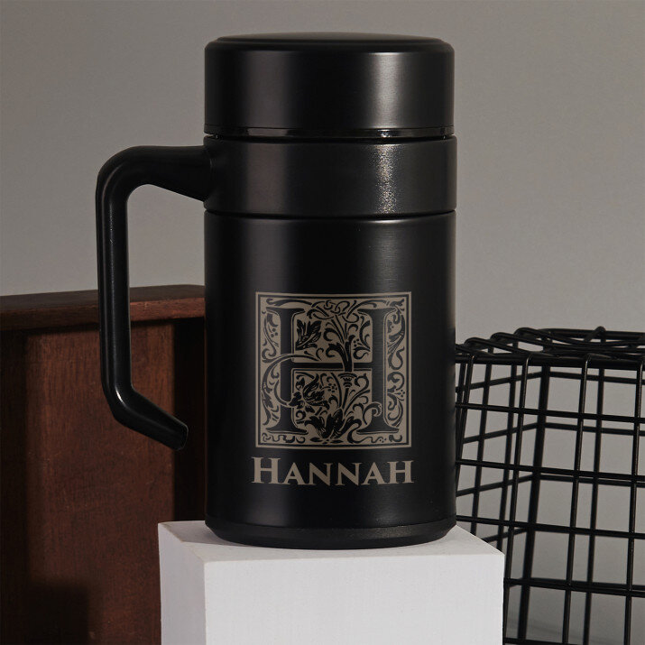 Monogramm - Thermobecher mit Henkel