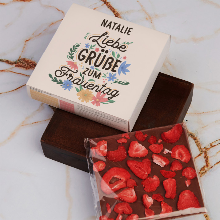 Liebe Grüße zum Frauentag - Schokolade mit Erdbeeren