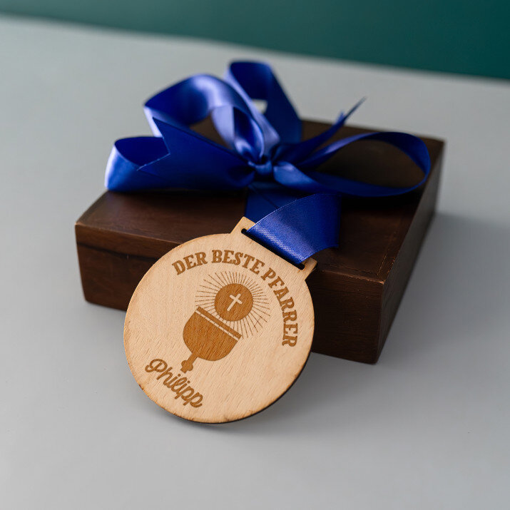 Bester pfarrer - Holzmedaille