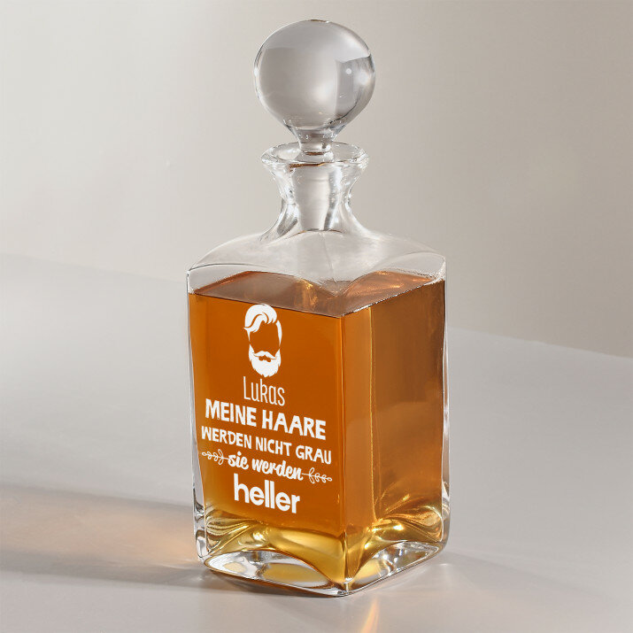 Haare werden nicht grau - Whiskykaraffe mit Gravur
