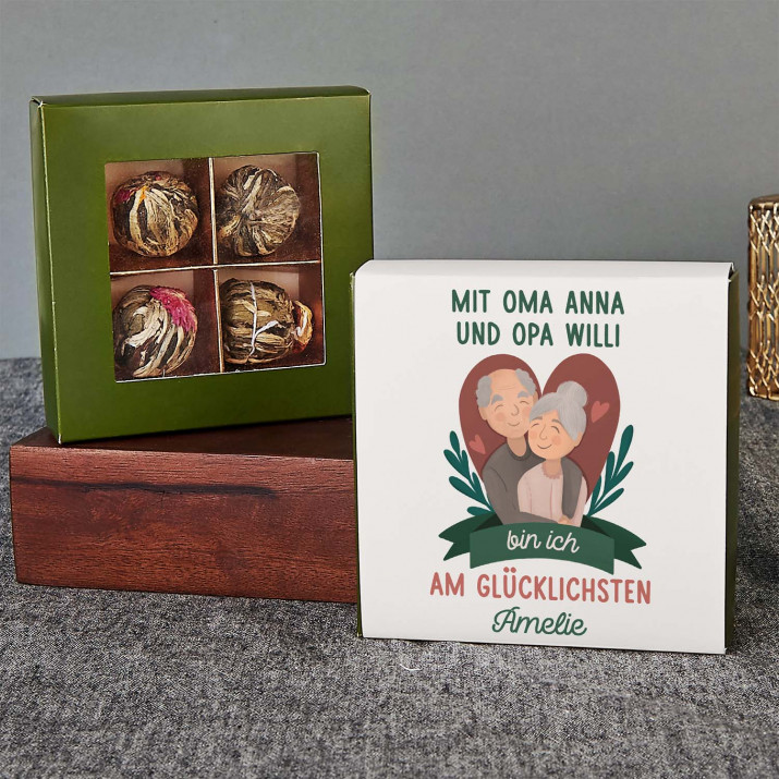 Mit Großeltern - Blühender Tee