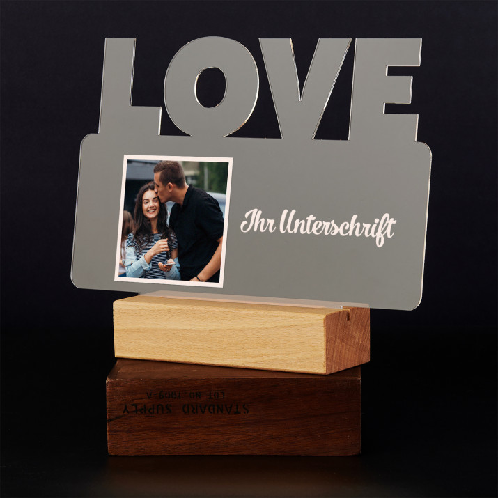 Foto Unterschrift - Druck auf Acrylglas mit LED Beleuchtung - Wort LOVE