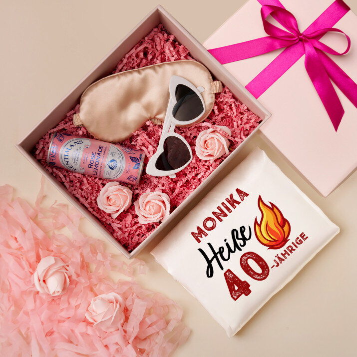Geschenkset für Damen mit Satinbademantel und Brille