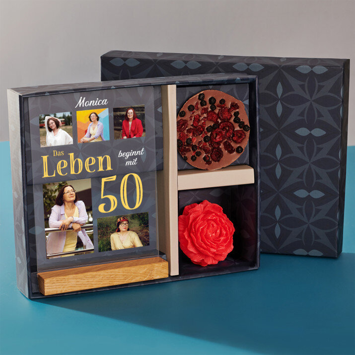 Geschenkset zum 50. Geburtstag mit Druck auf Acrylglas und Schokolade