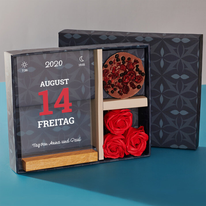 Geschenkset zum Jahrestag mit Druck auf Acrylglas und Schokolade
