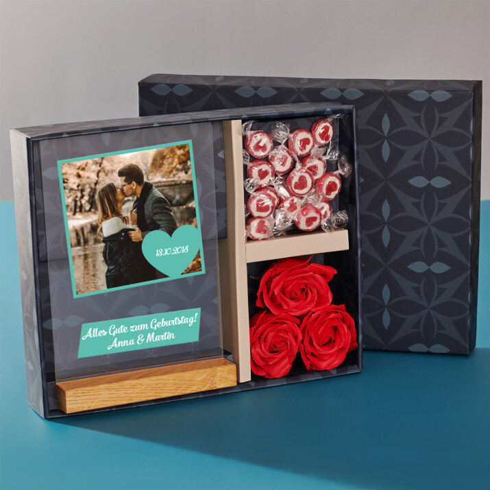 Geschenkset zur Hochzeit mit Druck auf Acrylglas und Bonbons