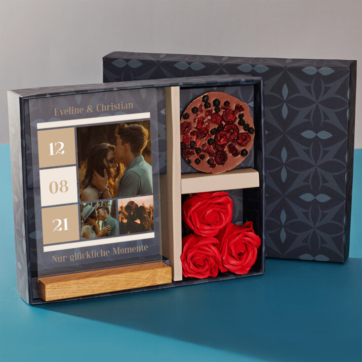 Geschenkset zur Hochzeit mit Druck auf Acrylglas und Schokolade