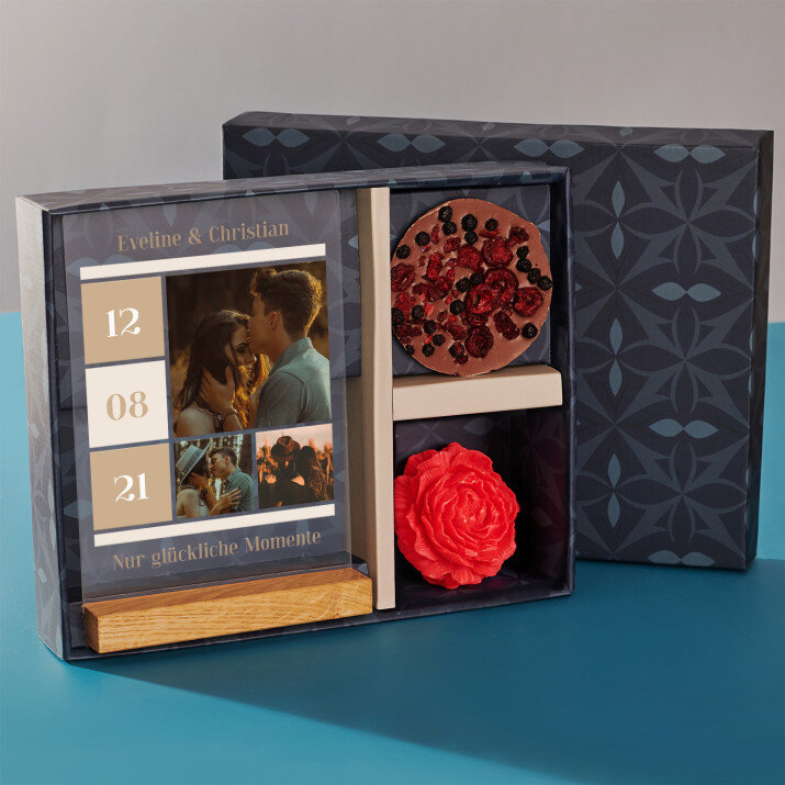 Geschenkset zur Hochzeit mit Druck auf Acrylglas und Schokolade
