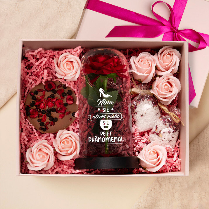 Geschenkset zum Geburtstag mit Ewiger Rose, Schokolade und Badesalz