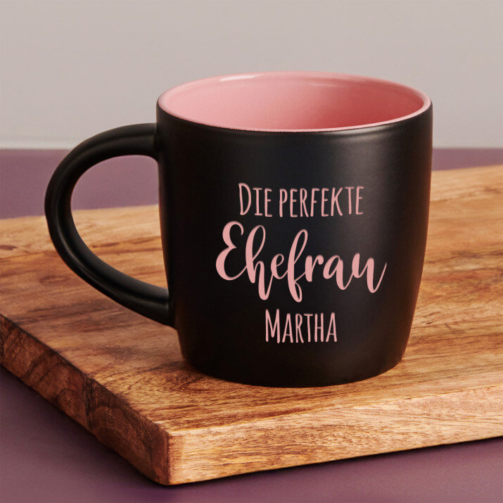 Die perfekte Ehefrau - Schwarzer keramikbecher