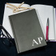 Serif Initialen - Notizbuch A5 mit Aufdruck