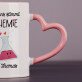 Zwischen uns stimmt die Chemie - Personalisierte Tasse