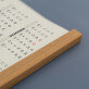Liebe Collage - Poster-Kalender mit Holzleisten
