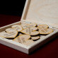 Bedarf an einem großen herzen - Box mit Holzherzen