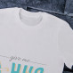 Give me a hug - T-Shirt mit Aufdruck für Herren