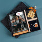 Geschenkset für Ihren Opa mit Druck auf Acrylglas und Haselnüssen in weißer Schokolade