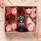 Geschenkset Für die Freundin zum Valentinstag mit Ewiger Rose, Schokolade und Badesalz