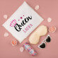 Geschenkset für ein Mädchen mit Satinbademantel und Brille