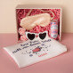 Geschenkset für Frau 2 mit Satinbademantel und Brille