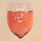 Set mit einem Glas und einer Augenbinde Zum Frauentag