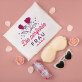 Geschenkset zum Frauentag mit Satinbademantel und Brille